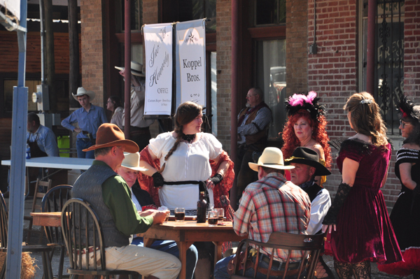 McDade Saloon Girls and Notch-cutters